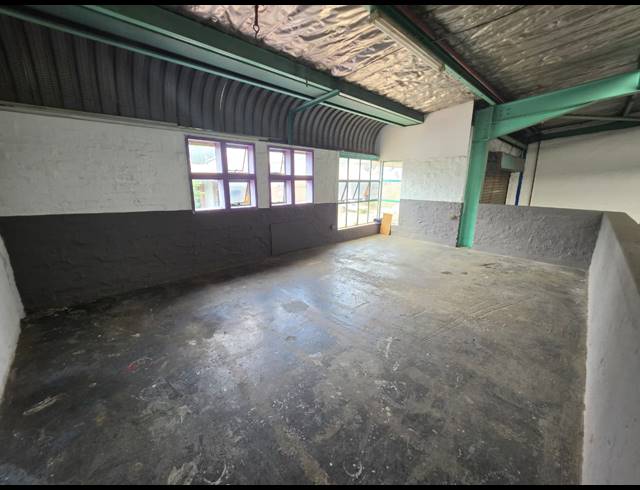 275M² WAREHOUSE TO LET IN STORMILL